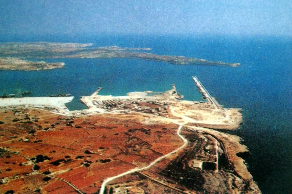 筑港專(zhuān)家走出國(guó)門(mén)第一步，修建馬耳他馬爾薩什洛克港防波堤