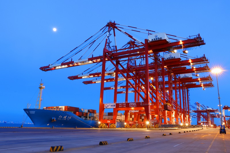 1662104363408398.jpg 南沙三期吳雄高《華燈初上作業(yè)忙》.JPG