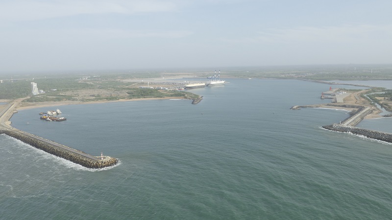 1662110256541048.jpg 斯里蘭卡漢班托塔港發(fā)展項目二期工程.JPG