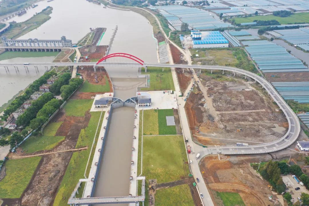 1697415001116876.jpg 123.jpg