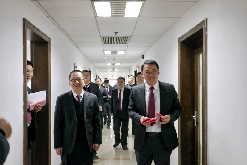 1738977263551571.jpg 640 (1).jpg